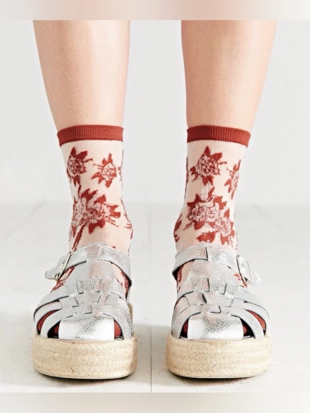 Circus Sam Edelman Grant Espadrille Platform in Metallic Silver.
